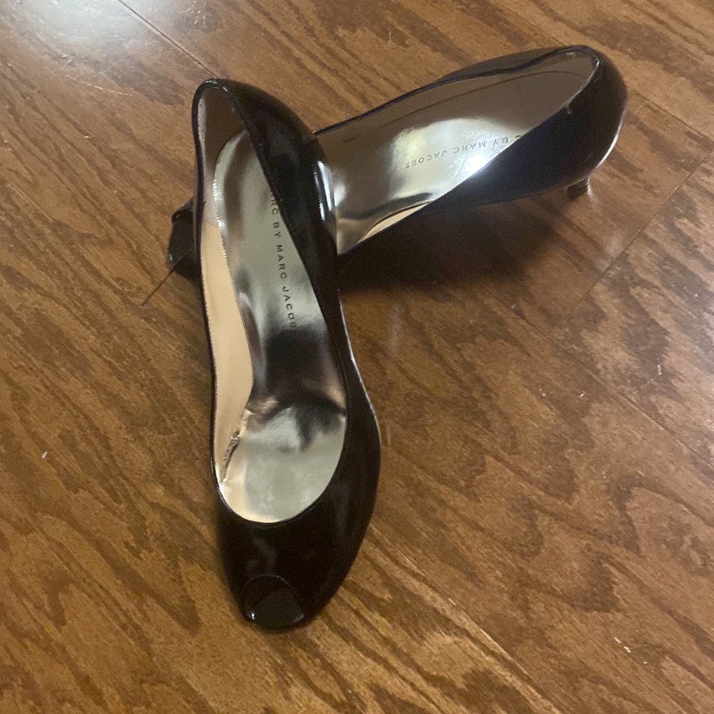 NWT Marc by Marc Jacobs Black Patent, 8.5/38.5, Made in Italy, 2.5” heels, box